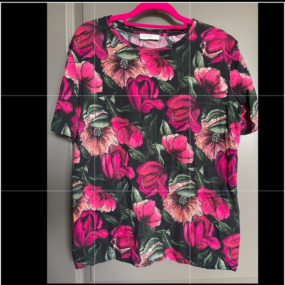 Sandro women tee shirt . EUC